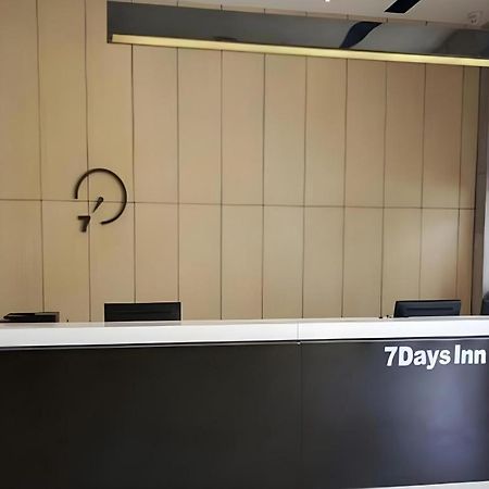 7 Days Inn Luzhou Commercial Pedestrian Street Center Buitenkant foto